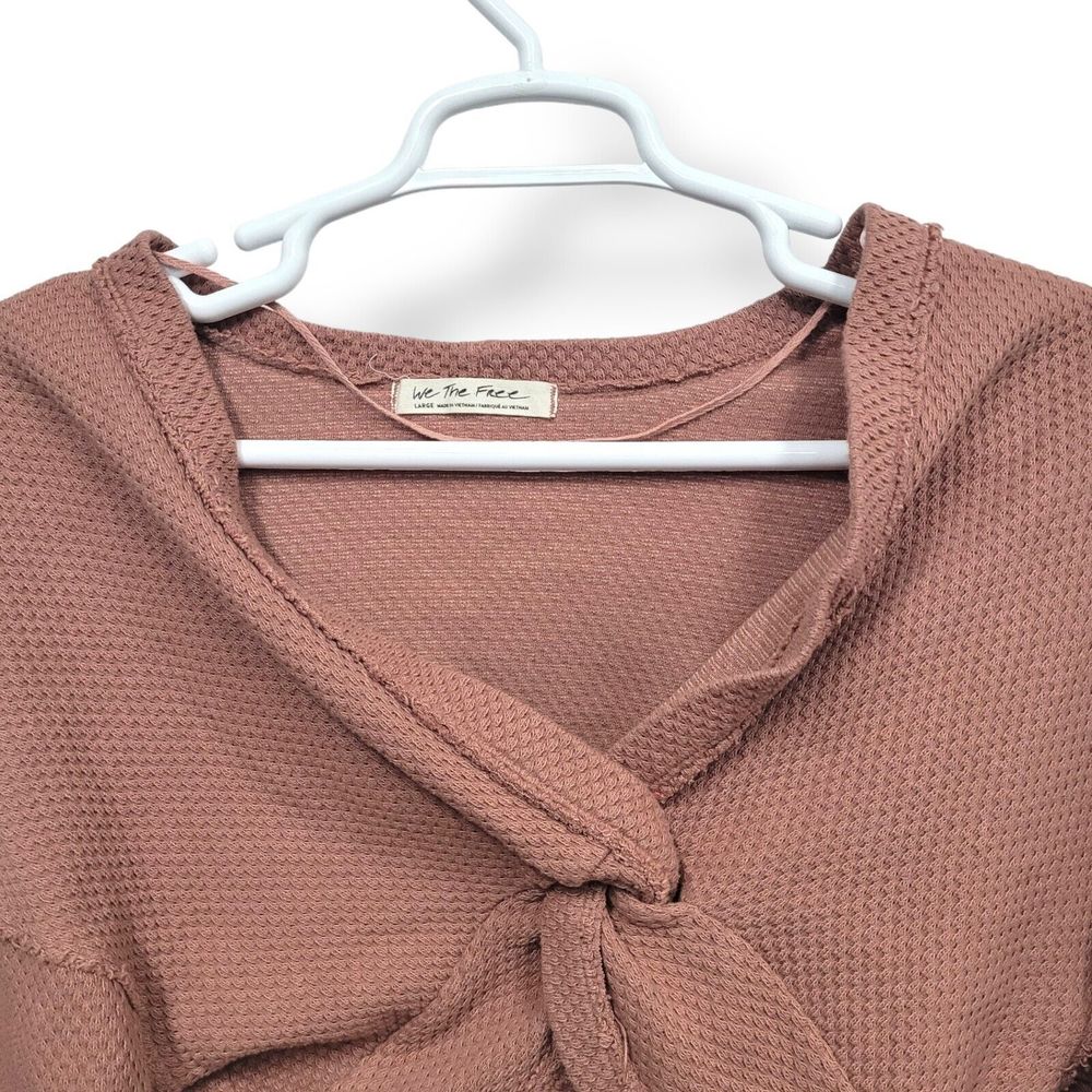 We The Free Womans Size Large Knot Front Pink Cropped Sweater Long Sleeve